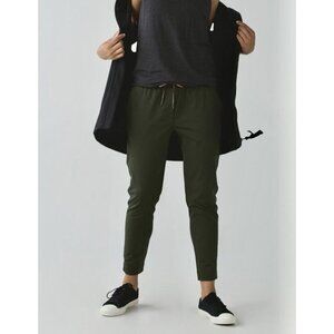 Lululemon Jet Crop Slim Pants Womens 2 Gator Green Luxtreme 7/8 Drawstring